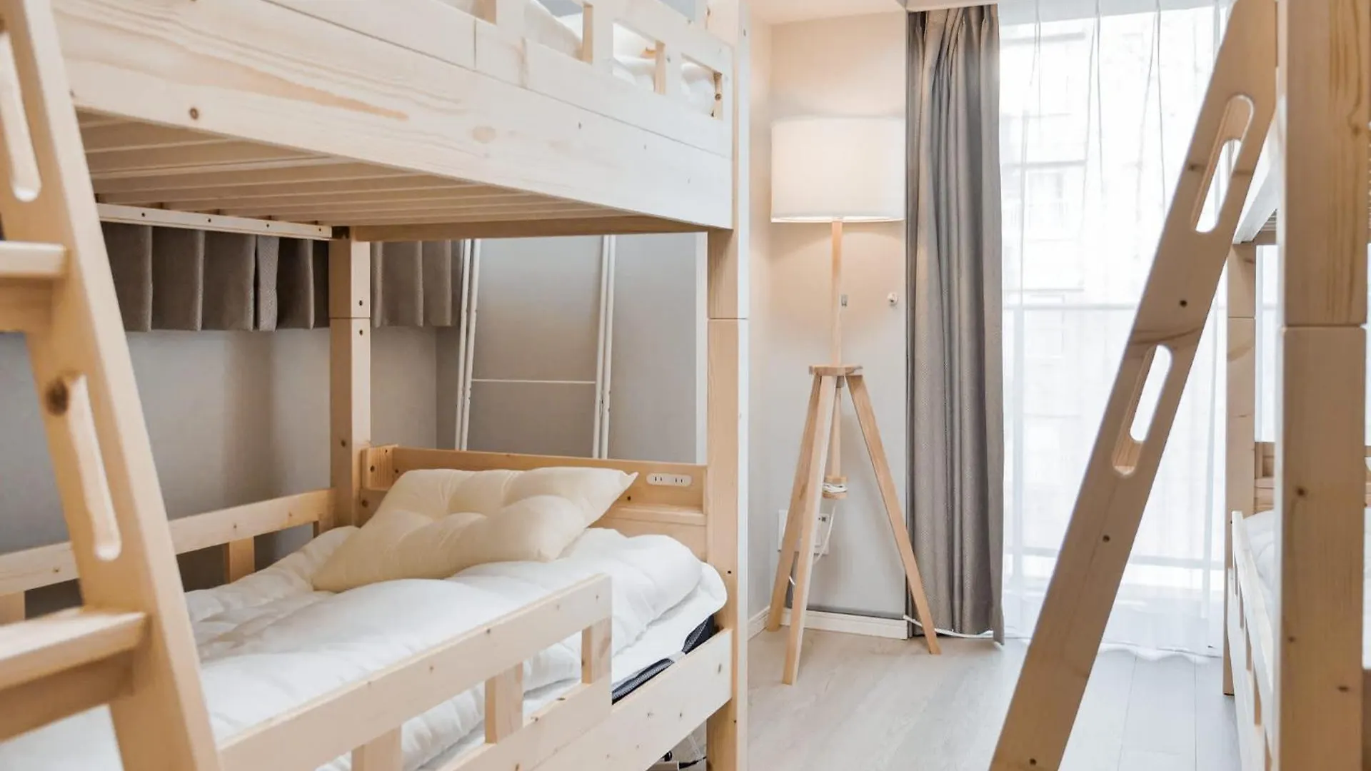Triphome Nakano 2025 Bunk Bed Tokyo