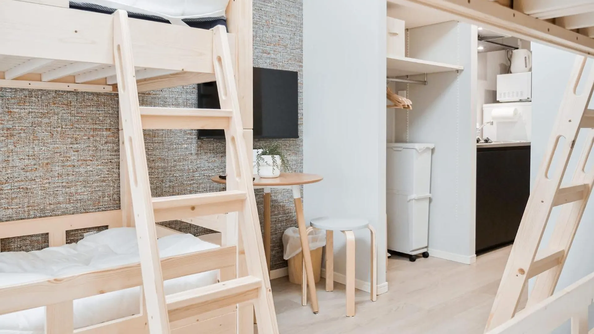 Triphome Nakano 2025 Bunk Bed Tokyo 0*,